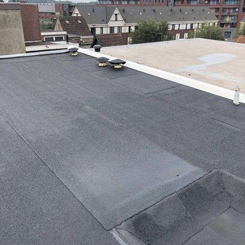 Een nieuw bitumen dak in Lemmer Een nieuw bitumen dak in Lemmer