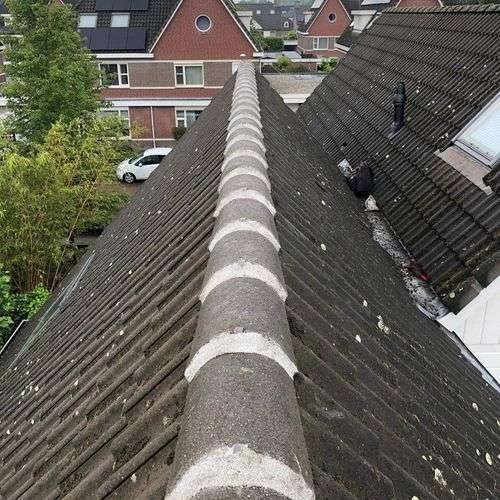 Dakinspectie Lemmer aan de nokvorsten Dakinspectie Lemmer aan de nokvorsten